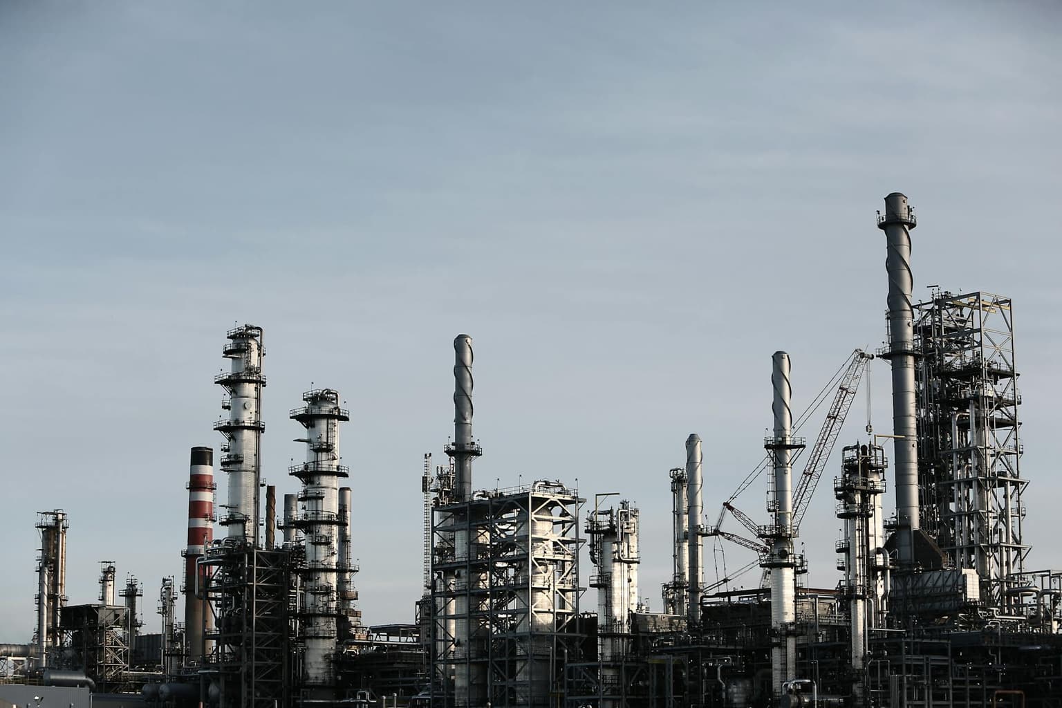 Air Liquide vor Q1-Zahlen: Starkes Amerika-Wachstum trifft auf Währungsgegenwind