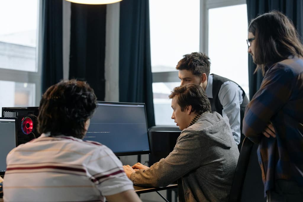 Analysten sehen 267 USD Kursziel bei Salesforce, doch die Aktie notiert noch 37 Prozent darunter