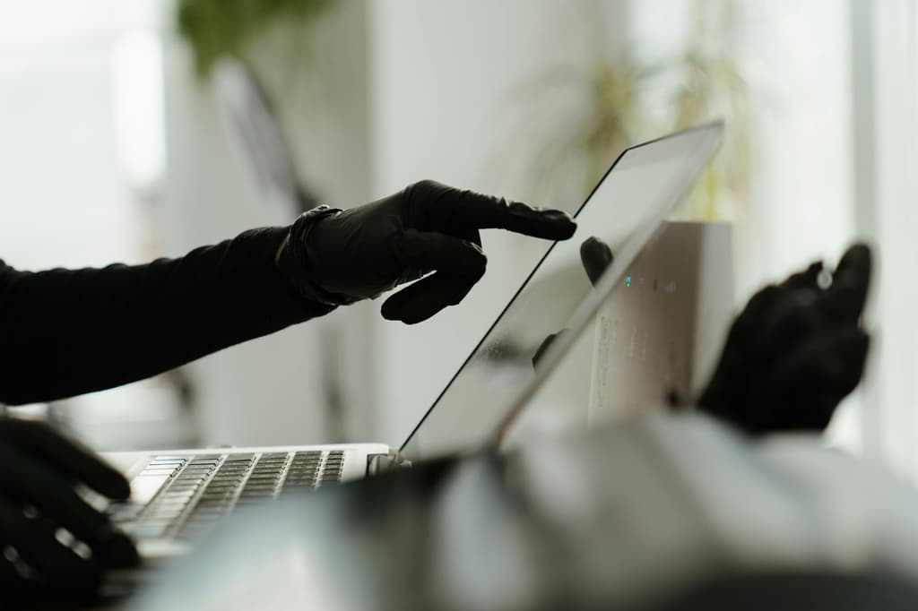 53 Prozent der Analysten empfehlen Strong Buy, doch CrowdStrikes Bewertung lässt wenig Puffer für einen Earnings-Fehltritt