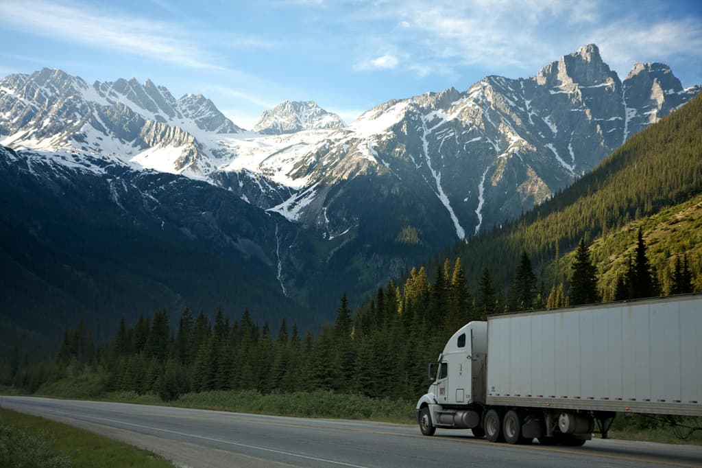 Old Dominion Freight Line unter Druck: Gewinneinbruch im Q1 belastet die Aktie