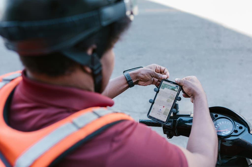 EPS-Konsens -16% YoY, aber 51 Analysten sagen Kaufen: Wem soll man bei Uber glauben?