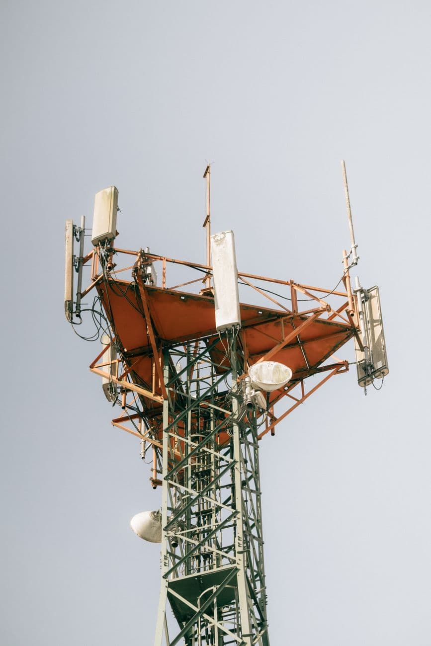 Reicht ein Free Cashflow von 5 Mrd. Dollar, wenn AT&T bei Postpaid-Kunden die Erwartungen verfehlt und Starlink im Anmarsch ist?