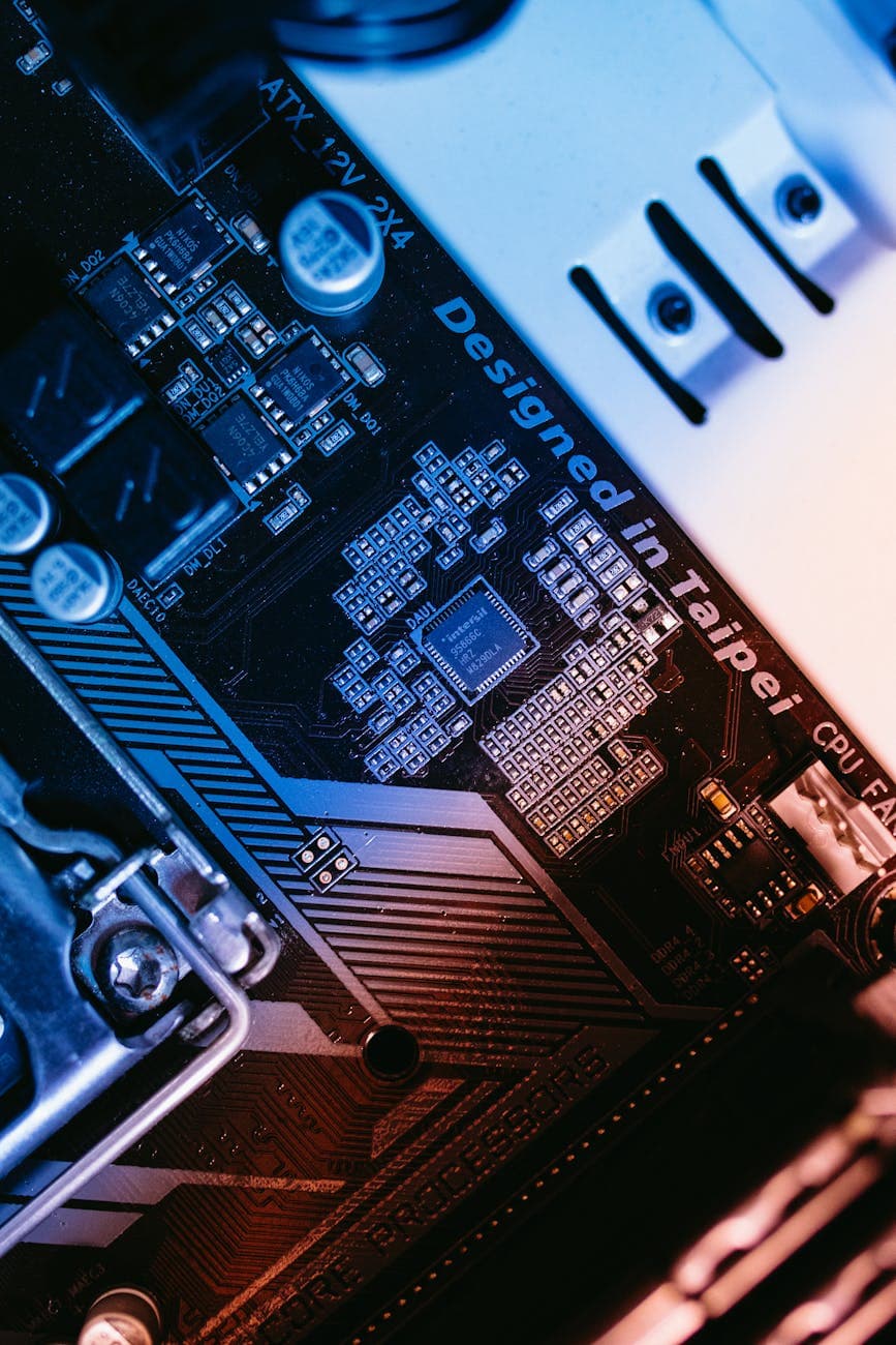 Analysten mehrheitlich auf Hold, Earnings in 56 Tagen: Wer kauft Qualcomm gerade und warum?