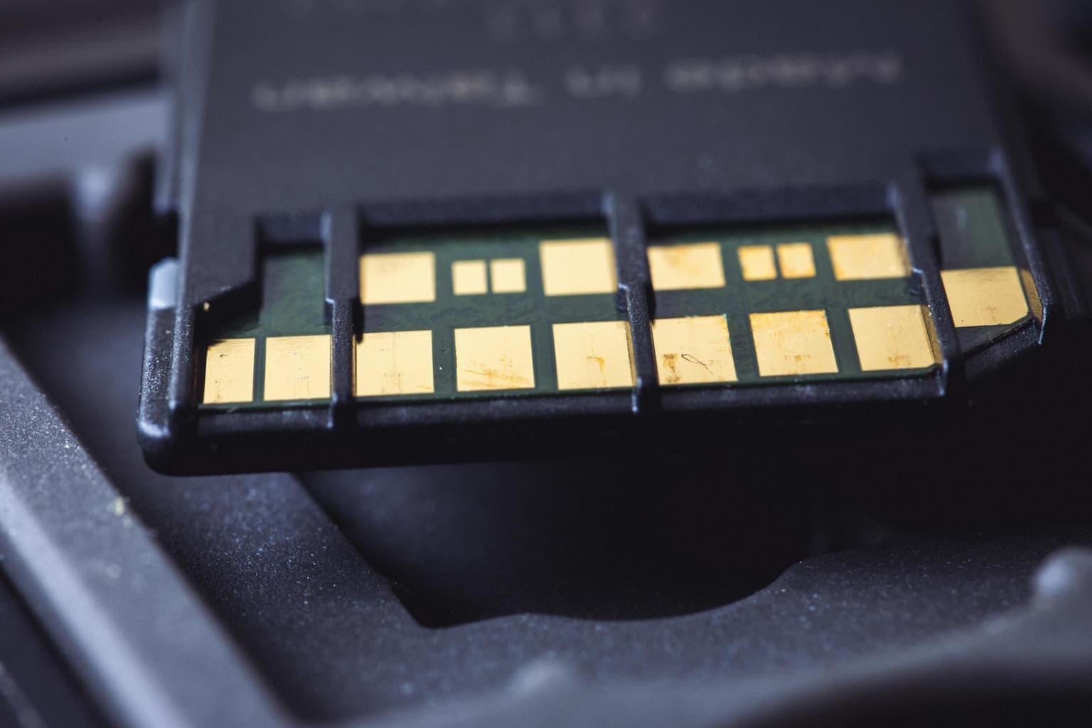 Analysten heben NAND-Kursziele um bis zu 62 % an — doch die Kursdaten erzählen eine andere Geschichte