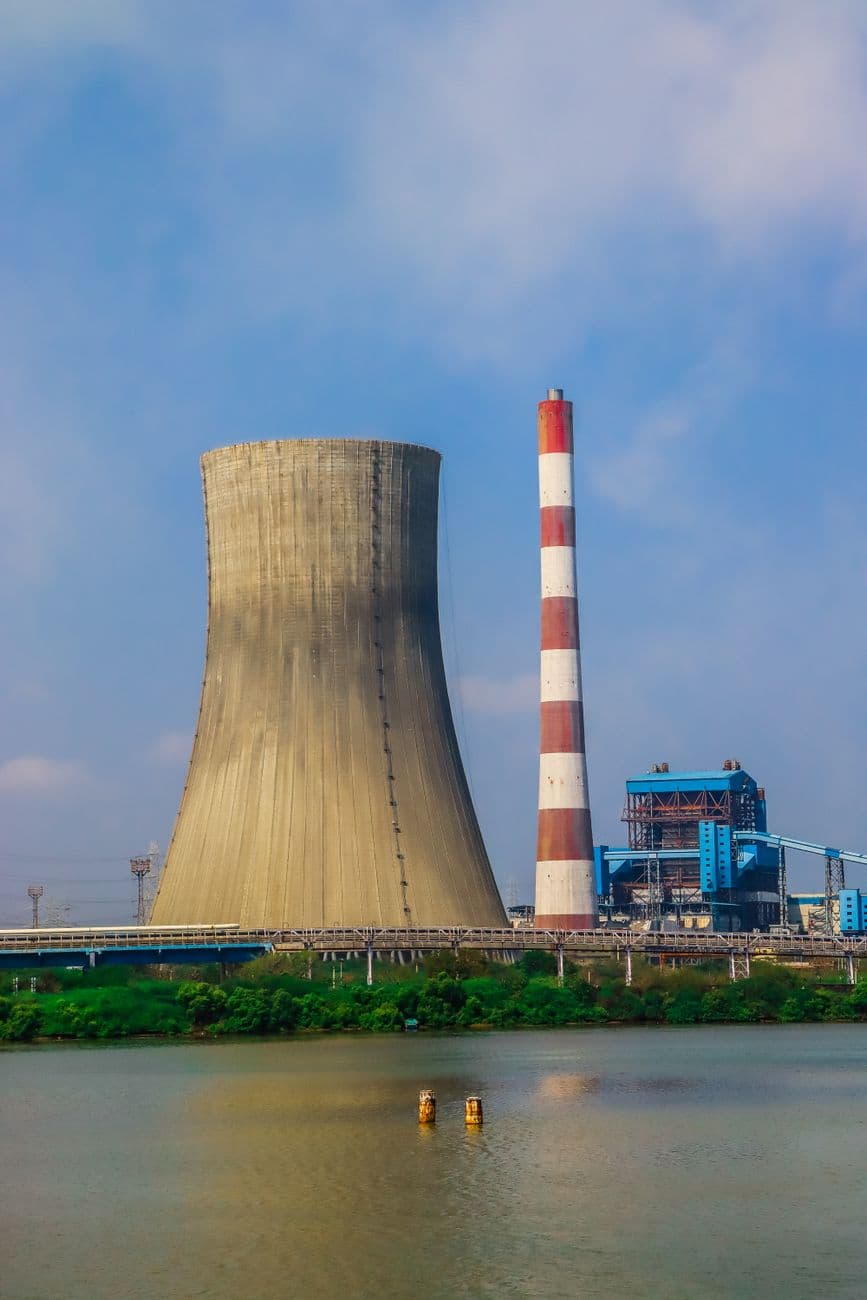 Rekordauftrag, angehobene Prognose — schafft SFC Energy den Beweis, dass die Marge mithält?