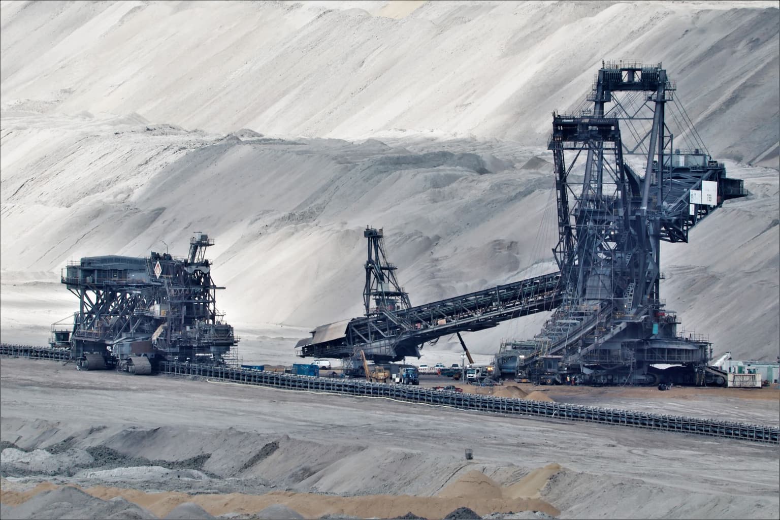 Newmont +28 % in vier Wochen — Gold Fields kostet ein Drittel weniger, aber wer läuft hier wirklich voraus?
